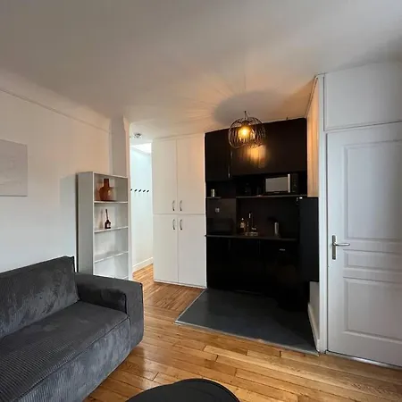 Typical Parisian Párizs